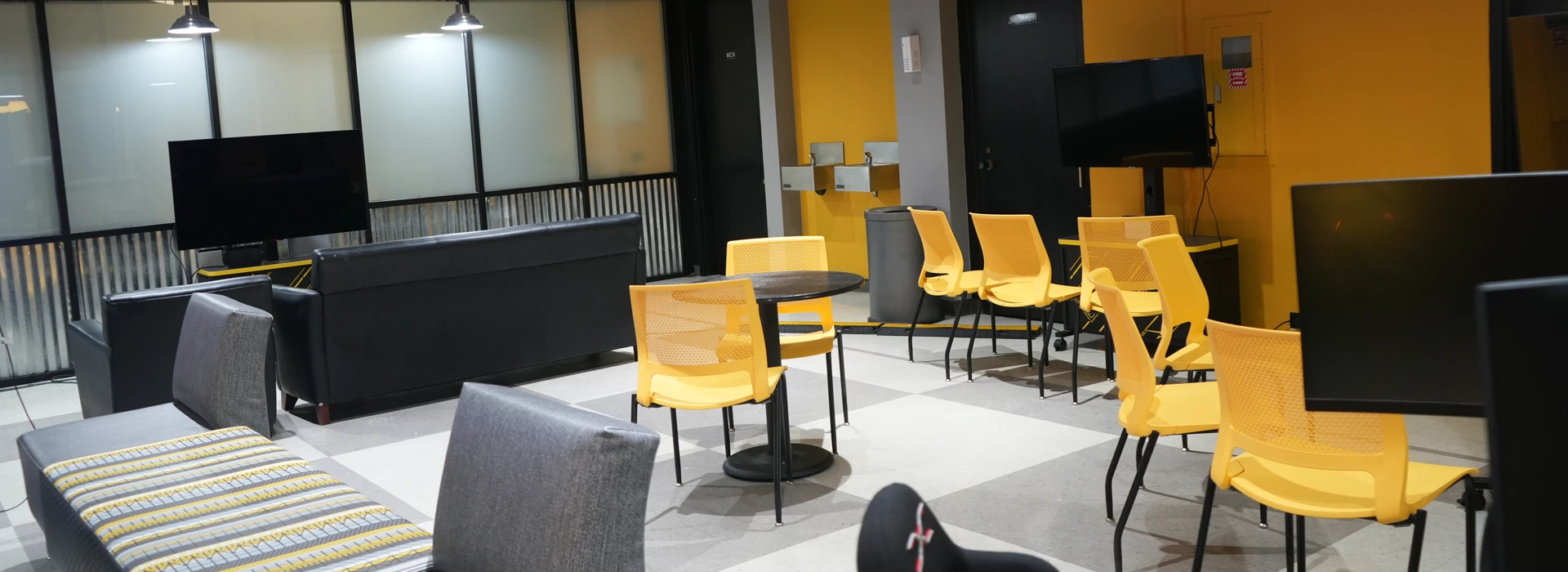 Southern Miss Esports Hangout Room